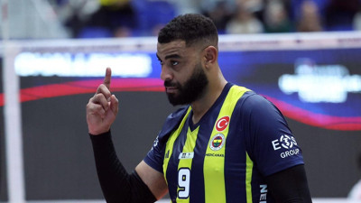 Fenerbahçe Earvin Ngapeth ile Yolları Ayırdığını Duyurdu