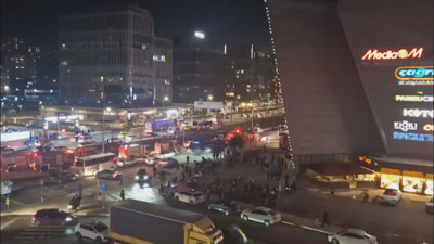 İstanbul Kağıthane'de AVM Yangını