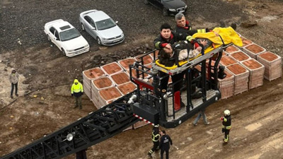 İnşaatta Zamanla Yarış, Vinçle Kurtarıldı
