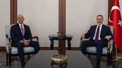 Hakan Fidan ve Tom Barrack Görüştü