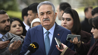 Siyasette 'Ara Seçim' Tartışması: AK Parti Kapıyı Kapattı