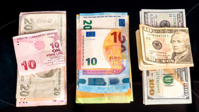 Dolar Haftaya Yükselişle, Euro Kayıpla Başladı