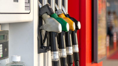 Hürmüz Krizi Pompayı Vurdu: Motorinde İndirim Rafa Kalktı