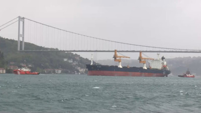 İstanbul Boğazı Çift Yönlü Trafiğe Kapatıldı