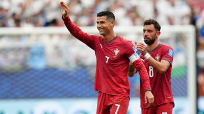Portekiz'den Gol Yağmuru, Ronaldo Tarihe Geçti