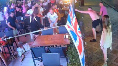 İngiliz Turist Marmaris'i Karıştırdı: Eşine ve Çocuklarına Mekanda Şiddet