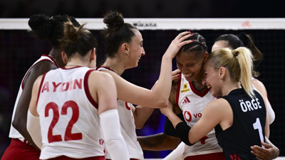 Filenin Sultanları VNL Finallerinde Kanada ile Çeyrek Finalde Karşı Karşıya Gelecek