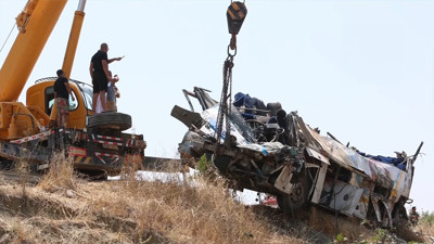 Cezayir'de Feci Kaza, Yolcu Otobüsü Şarampole Yuvarlandı