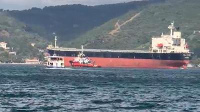 İstanbul Boğazı Çift Yönlü Gemi Trafiğine Kapatıldı