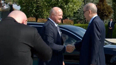 Külliye'de Kritik Buluşma: Cumhurbaşkanı Erdoğan, Avusturya Şansölyesi'ni Karşıladı