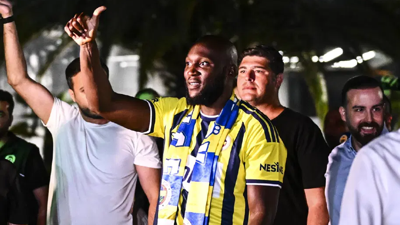Fenerbahçe'nin Yıldız Golcüsü Lukaku İstanbul'da