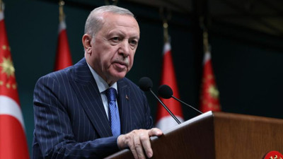 Cumhurbaşkanı Erdoğan'dan 17 Ağustos Mesajı: 'Acısı İlk Günkü Gibi Yüreğimizde'