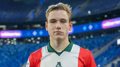 Galatasaray Transferde Sessizliğini Bozdu: Sarı Kırmızılılar, Aleksei Batrakov'u Açıkladı