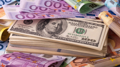 Dövizde Cuma Hareketliliği: Dolar 48 Lira Eşiğini Geçerek Güne Başladı