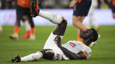Osimhen'in Sahalara Dönüş Tarihi Belli Oldu! Trabzonspor Maçında Oynayacak mı?