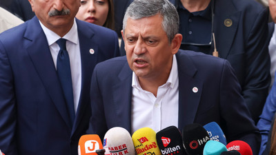 Özgür Özel’den Okul Güvenliği Tepkisi: 'Artık Münferit Olaylarla İzah Edilemez'