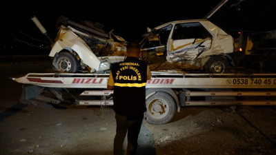 Otomobil İkiye Bölündü, Sürücü Hayatını Kaybetti