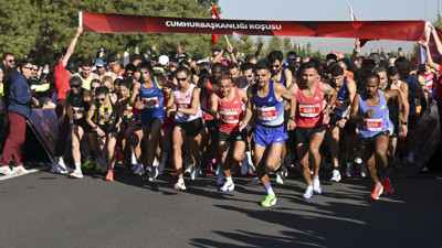 Cumhurbaşkanlığı Yarı Maratonu Ankara'da Başladı