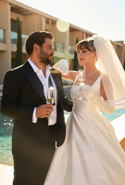 Ünlü Oyuncu Sevda Erginci’nin Düğünü Yunanistan’a Damga Vurdu! Sakız Adası'nda Ünlüler Geçidi… Herkes Bunu Konuşuyor - Resim : 1