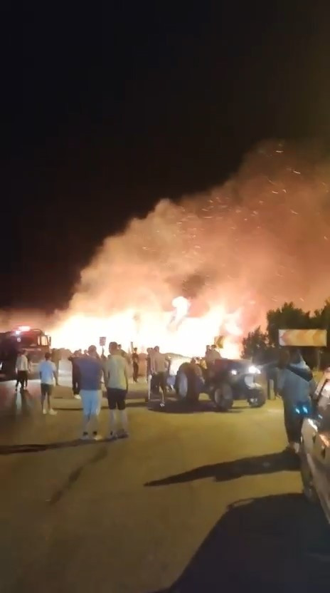 Çanakkale Ateş Çemberinde! Evler Tahliye Edildi, Tarihi Alanlara Girişler Durduruldu - Resim : 13