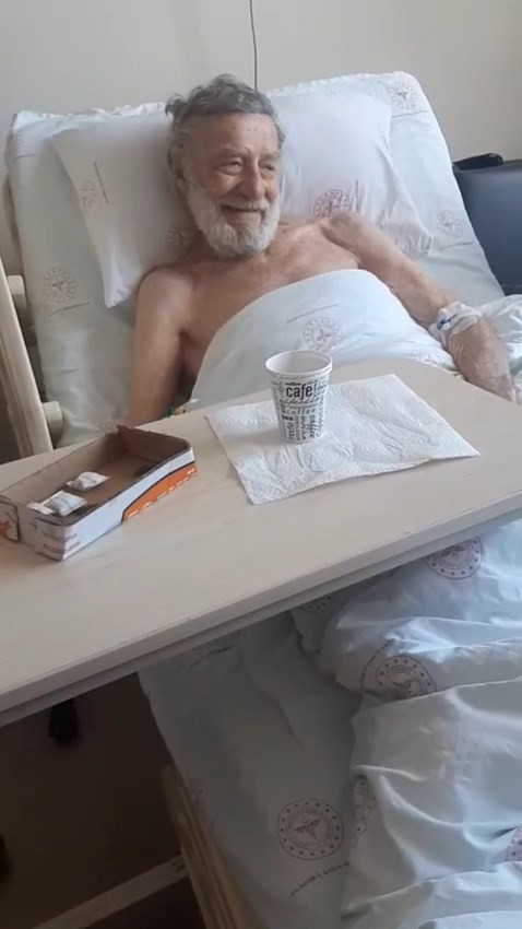 Hastaneye Kaldırılmıştı... Yeşilçam'ın Efsane İsmi Ahmet Mekin’den Haber Var - Resim : 1