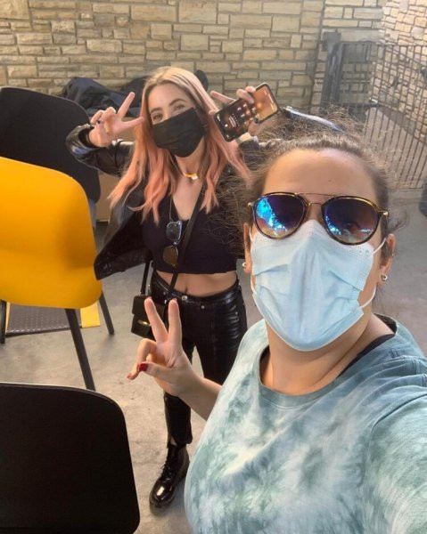 ABD'de ünlülerin oy verme paylaşımları - Resim: 2