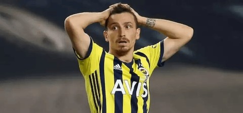 Fenerbahçe Resmen Açıkladı: Mert Hakan Yandaş'ın Ayağı Kesilecek mi?