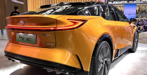 Otomotiv Devleri Güçlerini Birleştirdi: Çok Konuşulacak SUV Model Piyasaya Çıktı