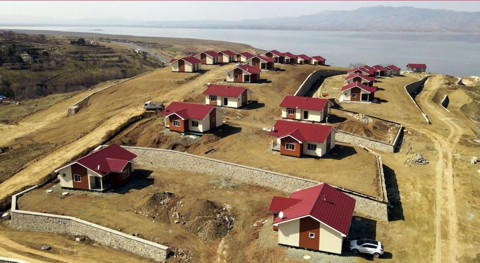 TOKİ İstanbul, Ankara ve İzmir dahil 25 ilde sudan ucuza arsa satacak! 6 ayda bir ödenecek