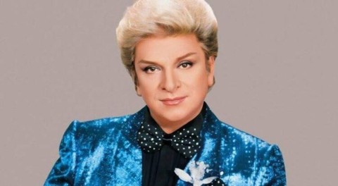 Bülent Ersoy: Zeki Müren bana olan kıskançlığından öldü