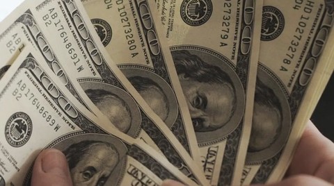Dolar seçim sonrası yükselişini sürdürüyor