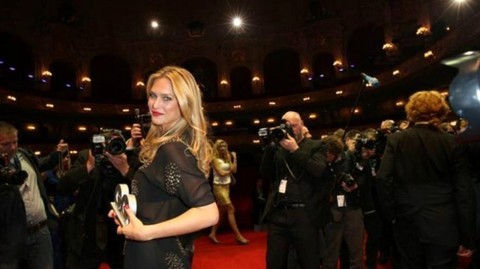 Dünyaca ünlü model Bar Refaeli Türkiye'den tanıdığı tek ünlü ismi açıkladı!