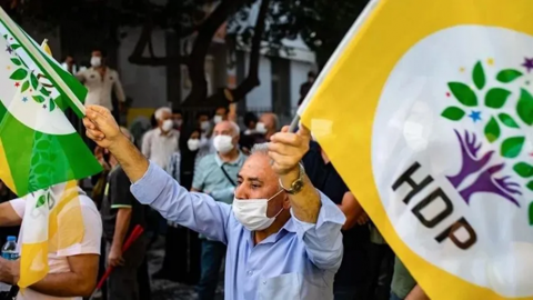 11 ilde HDP anketi yapıldı: 'Kapatılma davası yasal değil, siyasi'