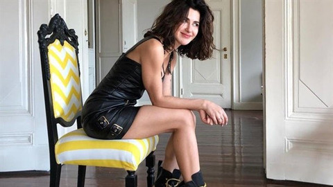 Nesrin Cavadzade'nin sırrı: 19:00'dan sonra...