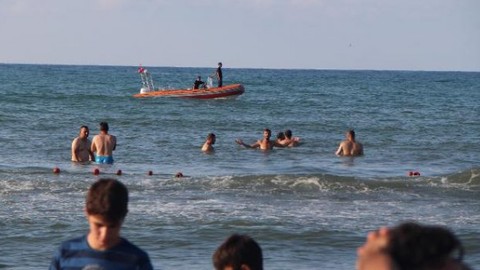 Samsun'da denize giren genç boğuldu