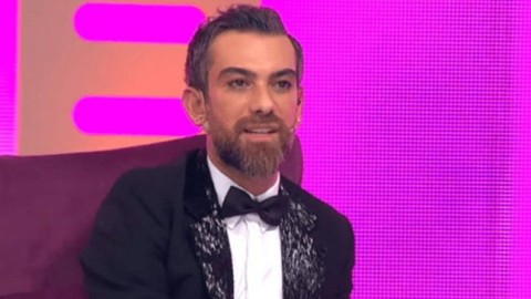 Ünlü modacı çıplak erkekler kulübüne giremedi
