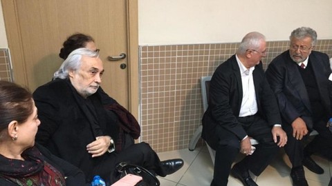 Metin Akpınar ve Müjdat Gezen serbest bırakıldı