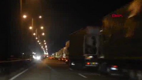 Edirne 'de TIR şoförleri Suudi Arabistan'da idama mahkum edilen arkadaşları için kontak kapattı