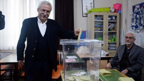 HDP'nin Diyarbakır adayı Mızraklı'dan sandık başında demokrasi vurgusu