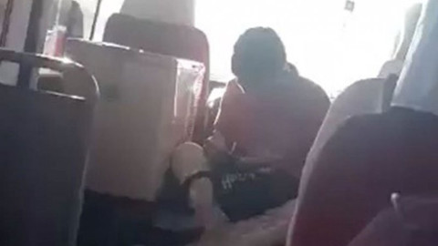 KKTC'de üstü kirli diye genç işçiyi koltuğa oturtmayan şoföre tepki
