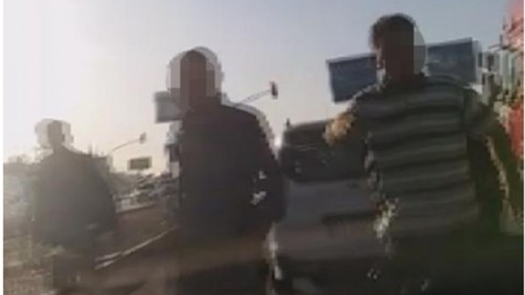Trafik magandaları bu kez bir aileyi tehdit etti