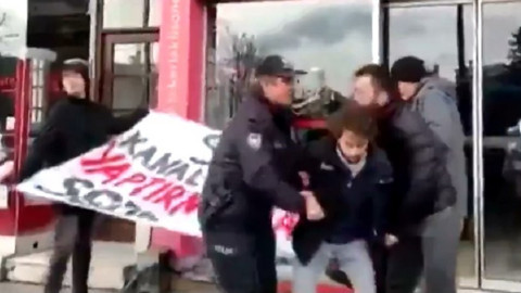 AKP önünde Kanal İstanbul protestosuna gözaltı