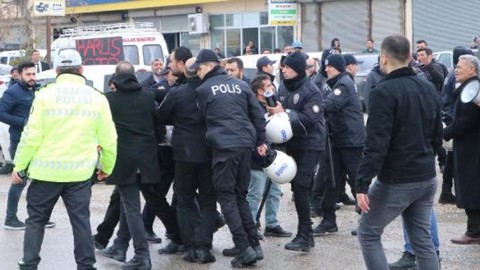 Kamyoncuların dijital takograf eylemine polis engeli: 3 gözaltı