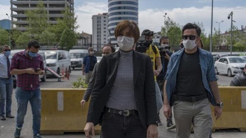 CHP'li Canan Kaftancıoğlu, ifade vermek için adliyede