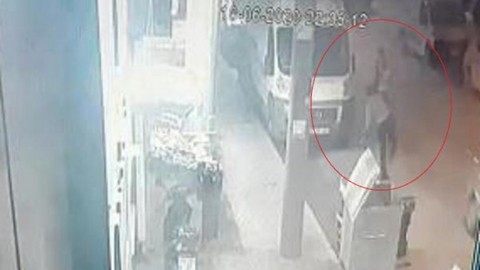 5 TL vermeyince bıçaklandı, olay anı görüntülendi