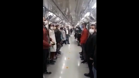 İmamoğlu çağrı yapmıştı! Saat 19.23'te Yenikapı - Hacıosman Metrosu