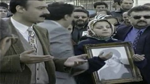 Kapıyı açan Abdullah Çatlı mı? 25 yıl önce çekilen görüntü tartışma yarattı