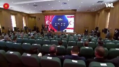 Erdoğan'ın üslubu sosyal medyanın gündemin! Sinirlenince tüm salona...
