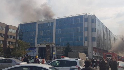 Oda TV'nin bulunduğu binada yangın çıktı!