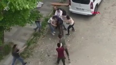 Bağcılar'da kadına şiddete engel olmak istediler, başlarına gelmeyen kalmadı